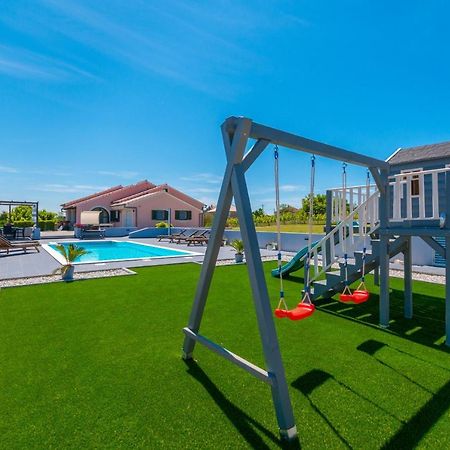 Villa Perini Dvori Donji Zemunik Luaran gambar