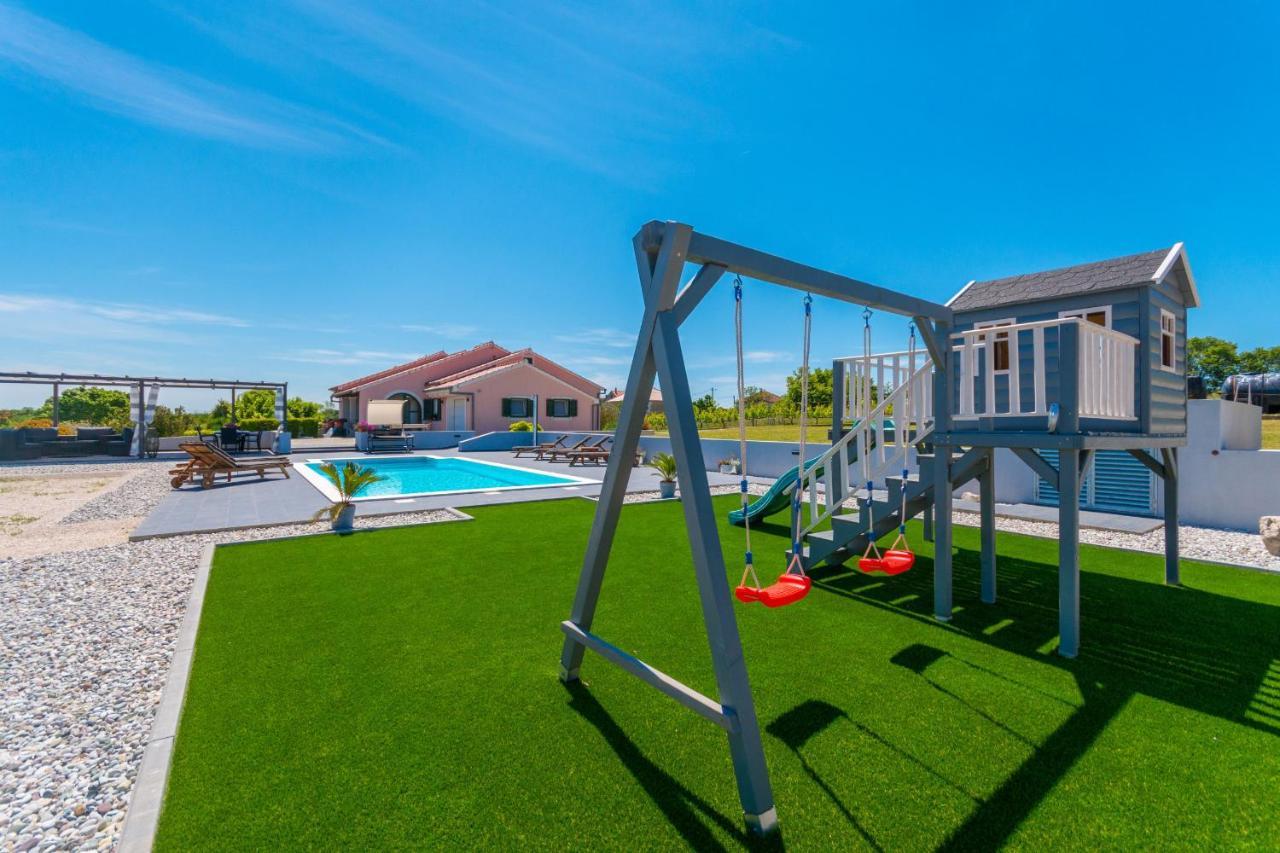 Villa Perini Dvori Donji Zemunik Luaran gambar