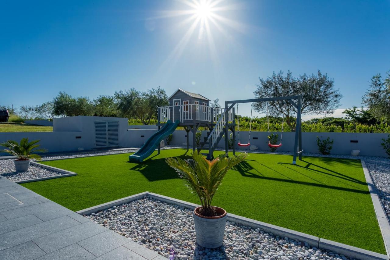 Villa Perini Dvori Donji Zemunik Luaran gambar