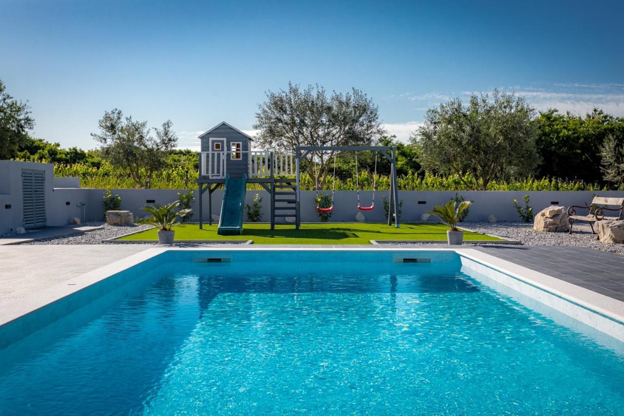 Villa Perini Dvori Donji Zemunik Luaran gambar